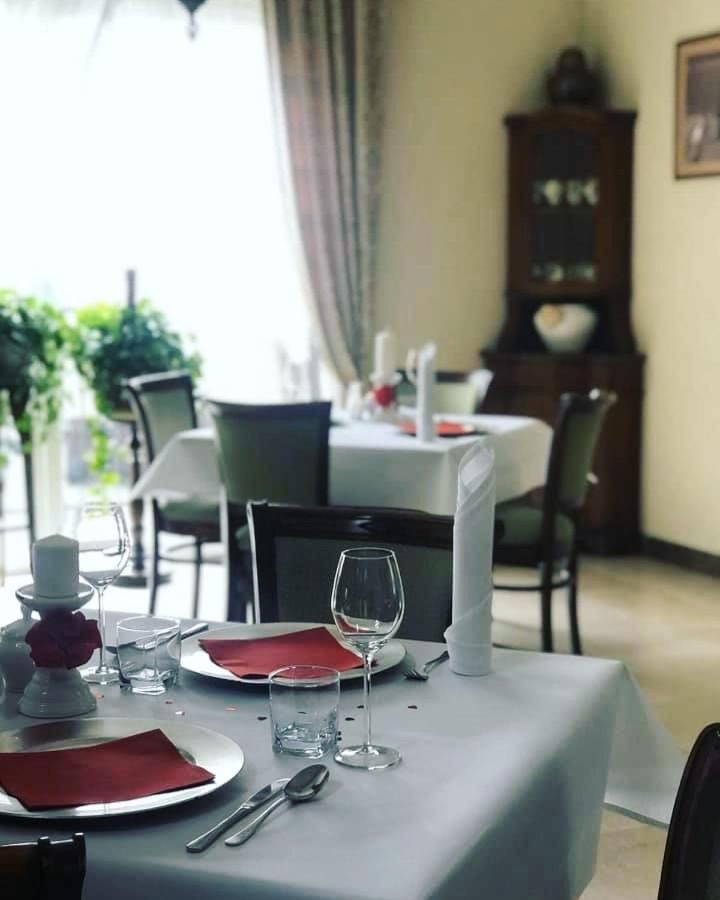 Hotel Mateo Stopnica Eksteriør bilde